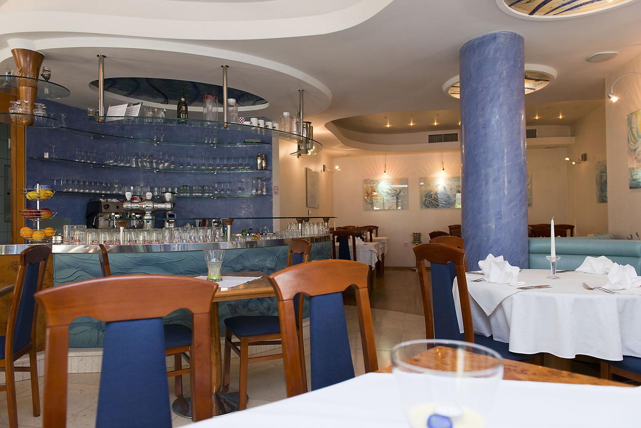 Pansion Maestral Hotel Novi Vinodolski Bagian luar foto