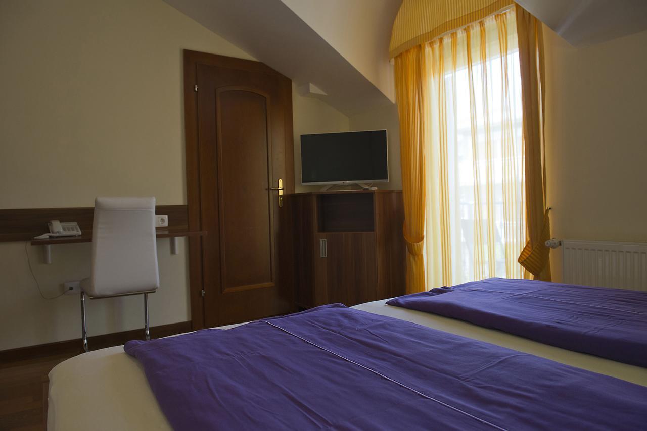 Pansion Maestral Hotel Novi Vinodolski Bagian luar foto